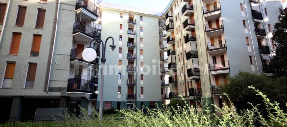 Apartamento de 2 dormitorios en Milan, Italy No. 381255 27