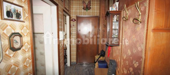 Apartamento de 2 dormitorios en Milan, Italy No. 381255 3