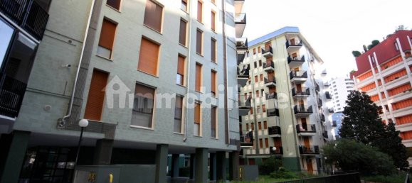 Apartamento de 2 dormitorios en Milan, Italy No. 381255 28