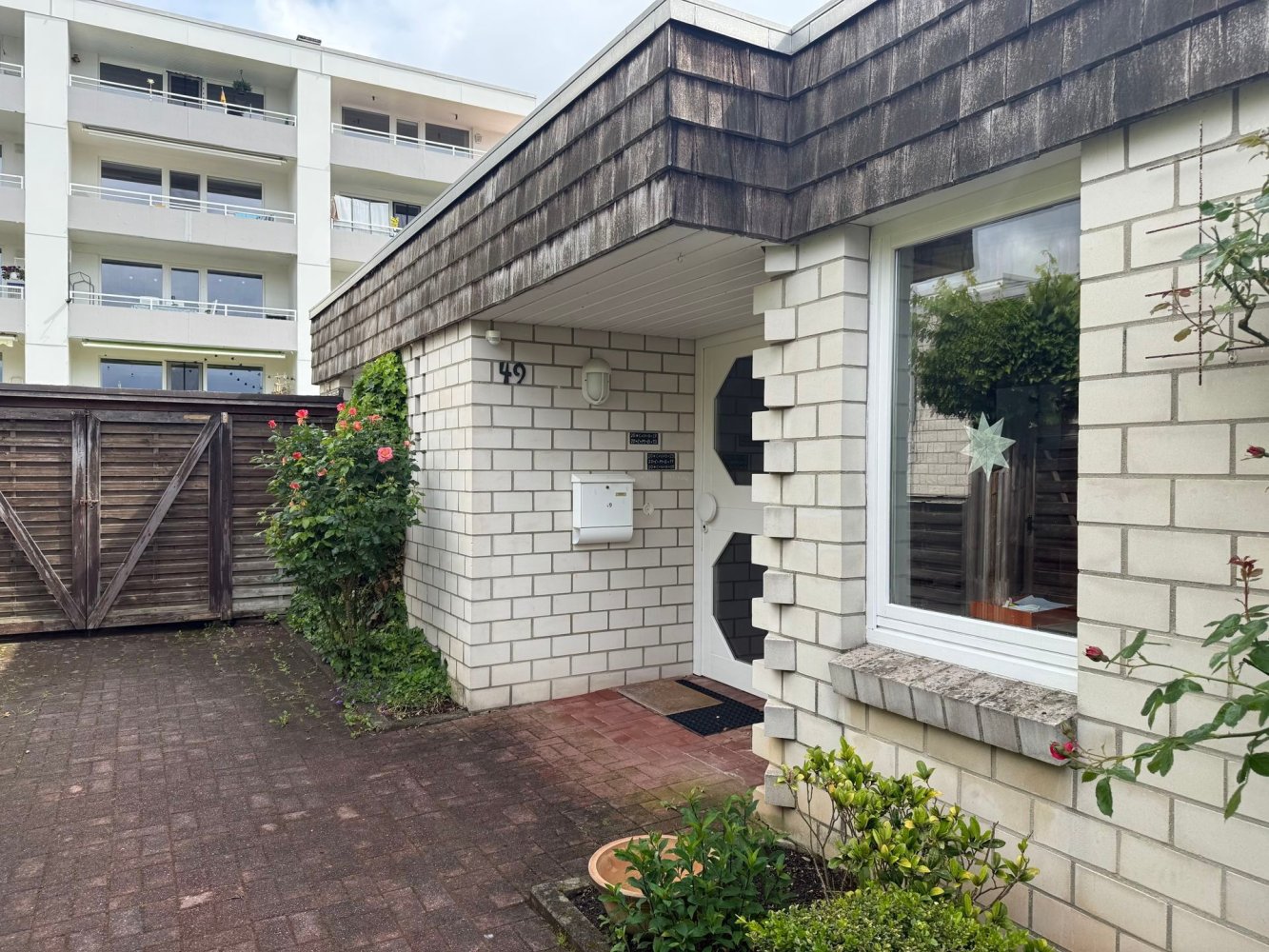 Бунгало с 4 комнатами в Хёкстер, Германия № 229620