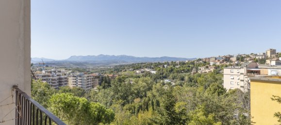 3 bedrooms Apartment in Macerata, Italy No. 232221 5