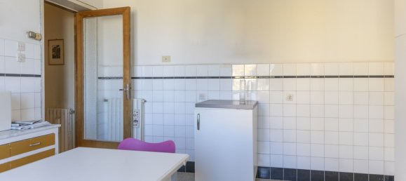 3 bedrooms Apartment in Macerata, Italy No. 232221 7