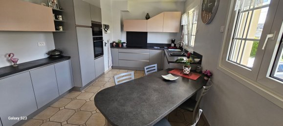 4 bedrooms House in Sains-en-Amienois, France No. 264398 2