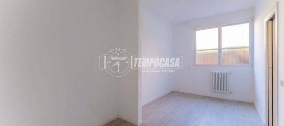 2 bedrooms Apartment in Milan, Italy No. 319882 6