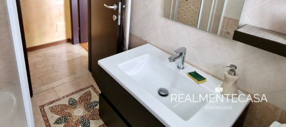 2-salle Appartement à Vigevano, Italy No. 110480 16