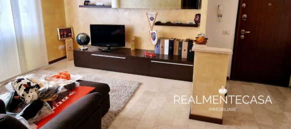 2-salle Appartement à Vigevano, Italy No. 110480 7