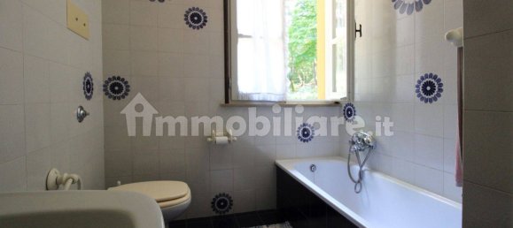 4 Schlafzimmer Villa in Quattro Castella, Italy, Nr. 80526 29