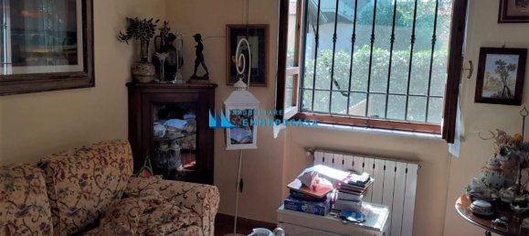 5 rooms House in Massa, Italy No. 85053 5