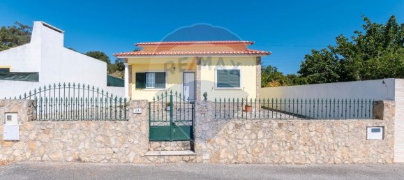 3 bedrooms House in Obidos, Portugal No. 186019 2
