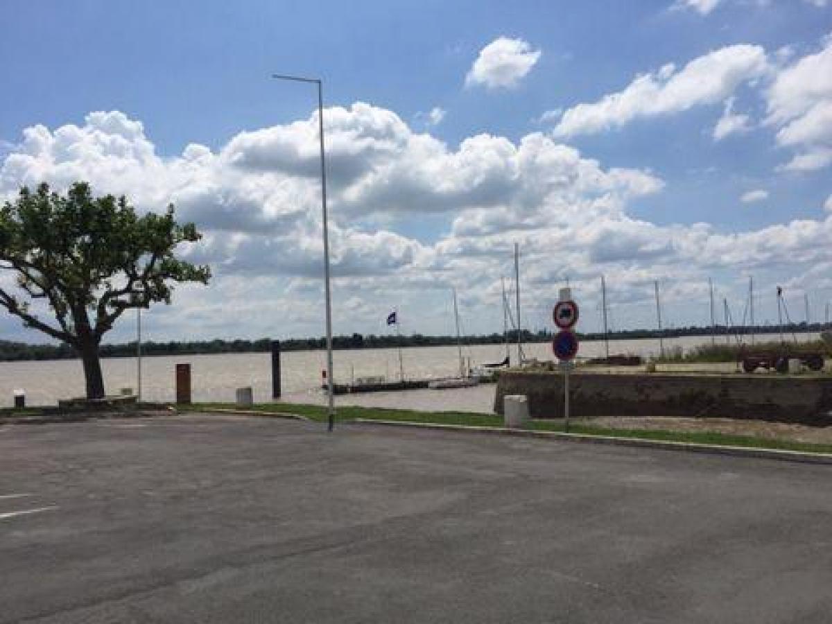 Дом с 4 спальнями в Bourg, Франция № 5321