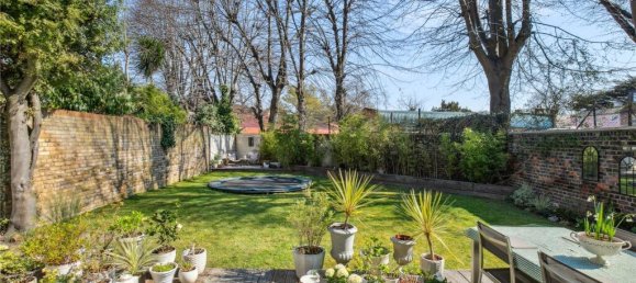 5 bedrooms House in London, United Kingdom No. 5165 30