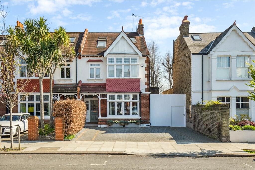 5 bedrooms House in London, United Kingdom No. 5165