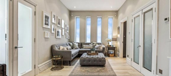 5 bedrooms House in London, United Kingdom No. 5165 23