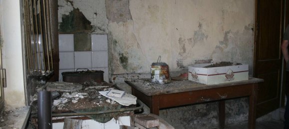 Дом с 15 спальнями в Удине, Италия № 327409 3