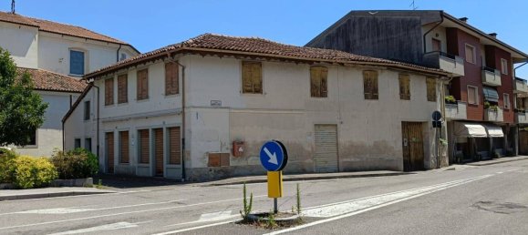 Дом с 15 спальнями в Удине, Италия № 327409 26