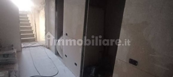 Квартира с 5 спальнями в Ро, Италия № 309407 9