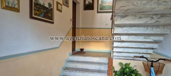 2 bedrooms Apartment in Forte dei Marmi, Italy No. 283313 4