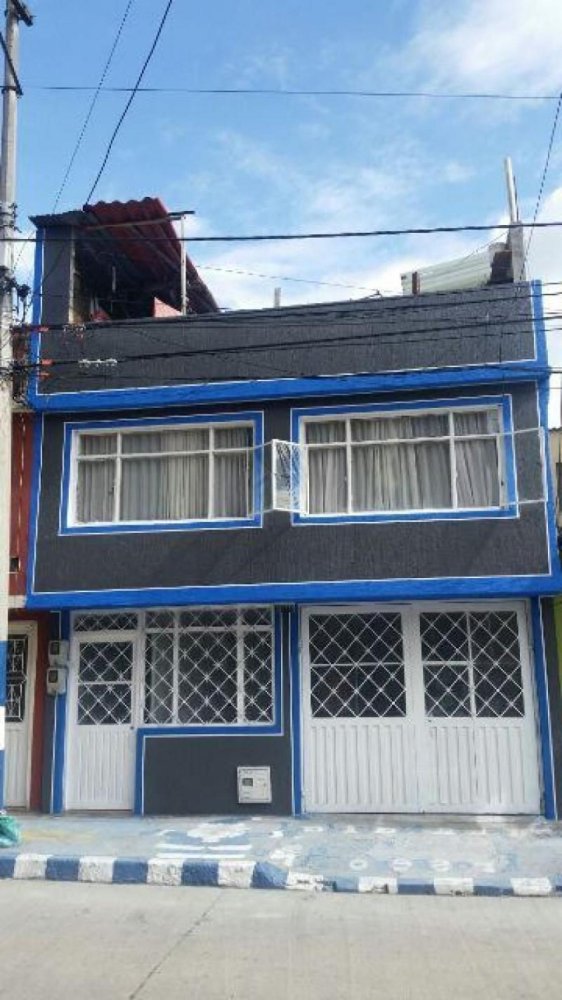 Дом с 8 спальнями в Богота, Колумбия № 12551