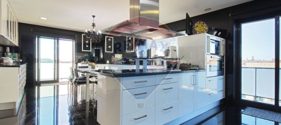 Apartamento de 4 dormitorios en Povoa de Varzim, Portugal No. 116149 7