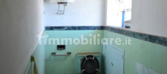 Здание с 5 комнатами в Ачиреале, Италия № 373026 16