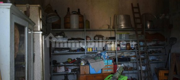 Здание с 5 комнатами в Ачиреале, Италия № 373026 9