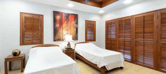 4 bedrooms House for sale in Layan Beach, Phuket, Southern Thailand, Thailand № 79115 10