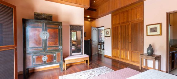 4 bedrooms House for sale in Layan Beach, Phuket, Southern Thailand, Thailand № 79115 3