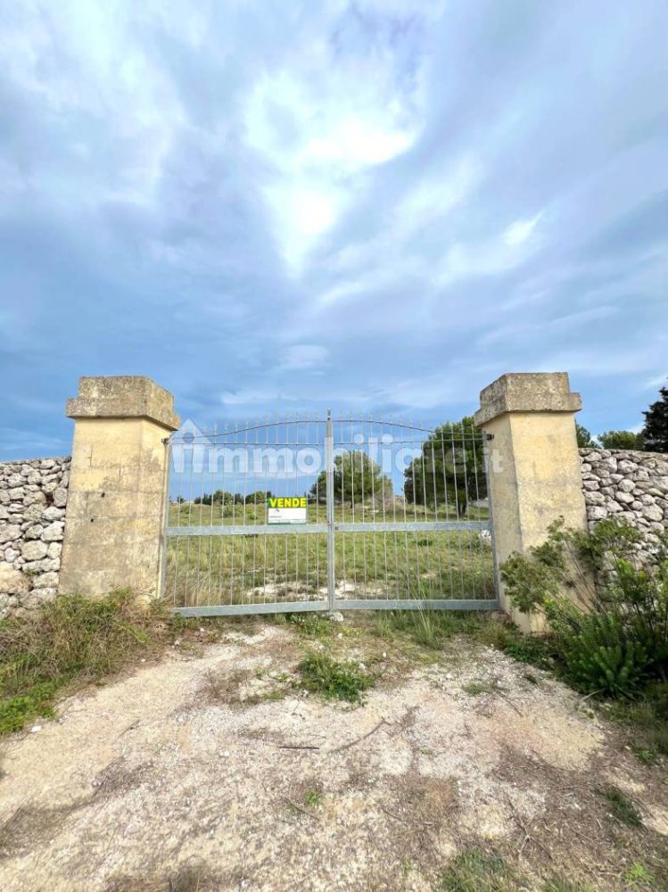  قطعة أرض في Lecce, Italy 26000متر مربع رقم 154433