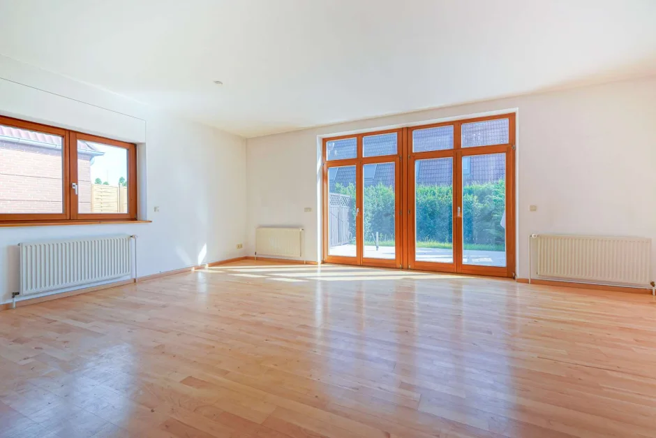 3 bedrooms Townhouse in Alt-Hohenschonhausen, Germany No. 300912