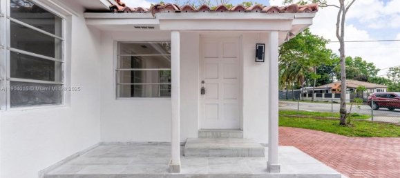 245.82m² Land for sale in Miami, Miami-Dade, Florida, USA № 614242 4