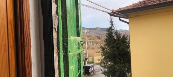 4 rooms House in Corniglio, Italy No. 91795 16