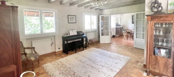 5 bedrooms Villa in Gresy-sur-Aix, France No. 299110 3