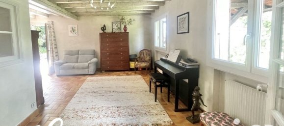 5 bedrooms Villa in Gresy-sur-Aix, France No. 299110 4