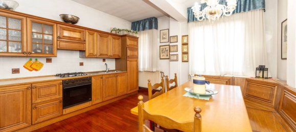 4 Schlafzimmer Wohnung in Jesolo, Italy, Nr. 334881 10