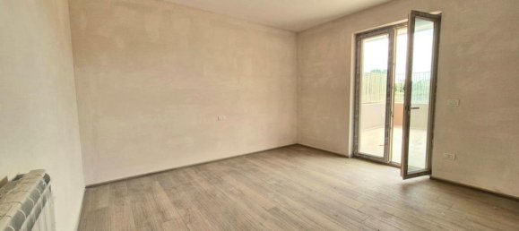 3 rooms Apartment in Caivano, Italy No. 114357 6