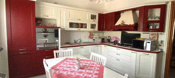 5 bedrooms Apartment in Chivasso, Italy No. 313303 2