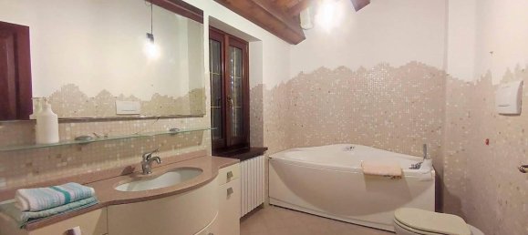 6 rooms Villa in Cartoceto, Italy No. 116920 9