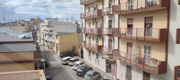 Apartamento de 5 divisões em Bari, Italy N.º 33849 36