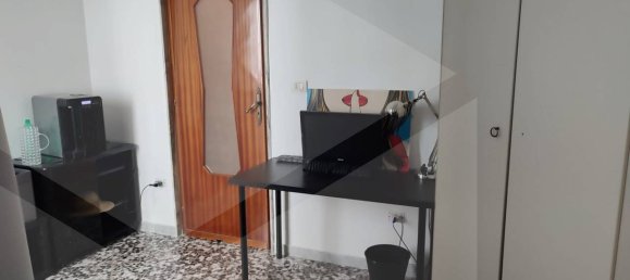 Apartamento de 5 divisões em Bari, Italy N.º 33849 42
