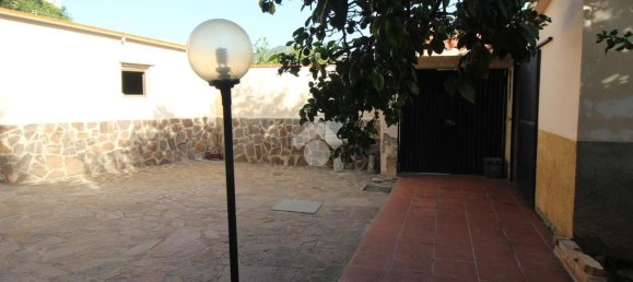 4 غرف نوم شقة في Reggio Calabria, Italy رقم 374614 23