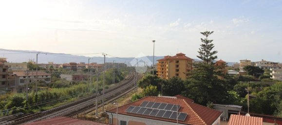 4 غرف نوم شقة في Reggio Calabria, Italy رقم 374614 21