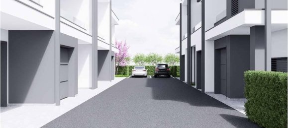 4 rooms Villa in Carpi, Italy No. 39394 5