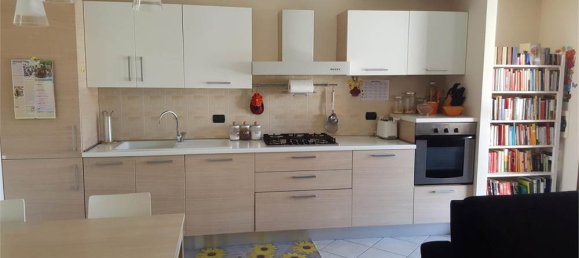 2 Schlafzimmer Doppelhaus in San Prospero, Italy, Nr. 167981 5