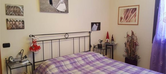 2 Schlafzimmer Doppelhaus in San Prospero, Italy, Nr. 167981 9