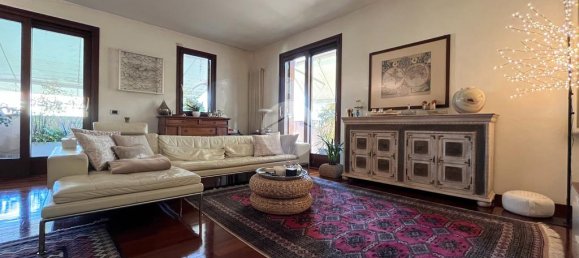 3 bedrooms Apartment in Silea, Italy No. 142819 16