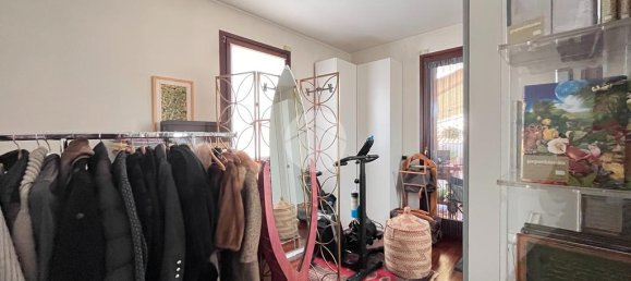 3 bedrooms Apartment in Silea, Italy No. 142819 2