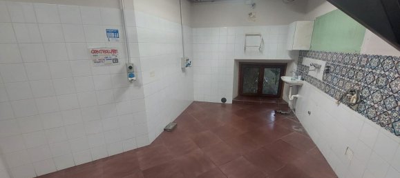 Edifício em Spoleto, Italy 540 m² N.º 315393 8