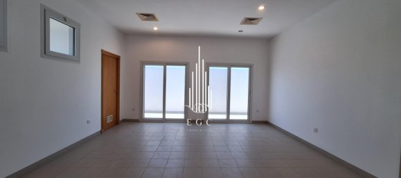 5 bedrooms Villa in Abu Dhabi, UAE No. 23038 10