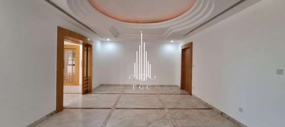 5 bedrooms Villa in Abu Dhabi, UAE No. 23038 5