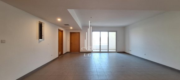 5 bedrooms Villa in Abu Dhabi, UAE No. 23038 8